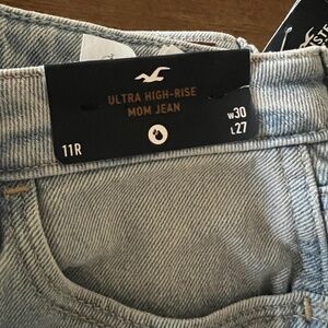 Ultra High-Rise Mom Jean